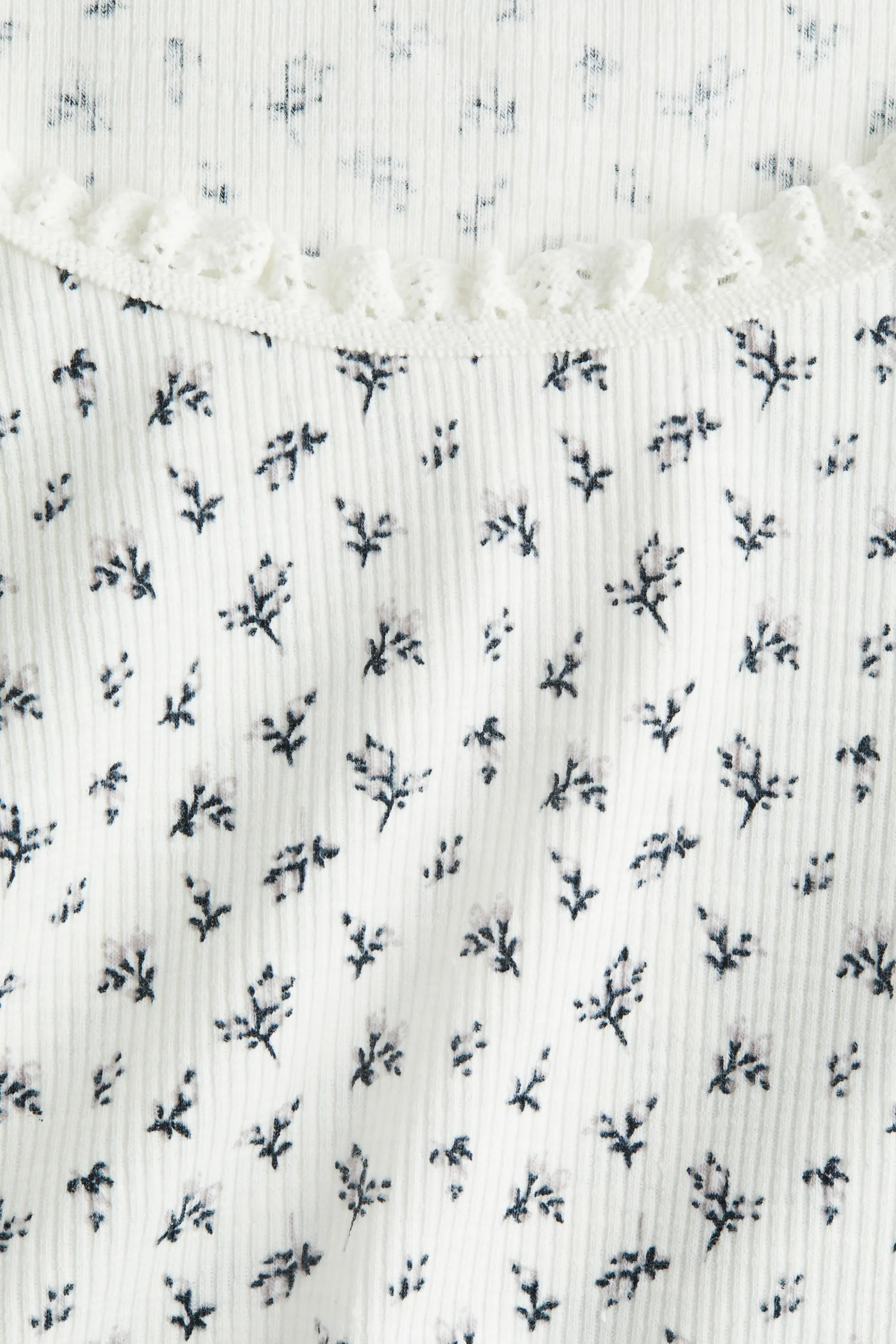 Top avec dentelle - Blanc/fleuri