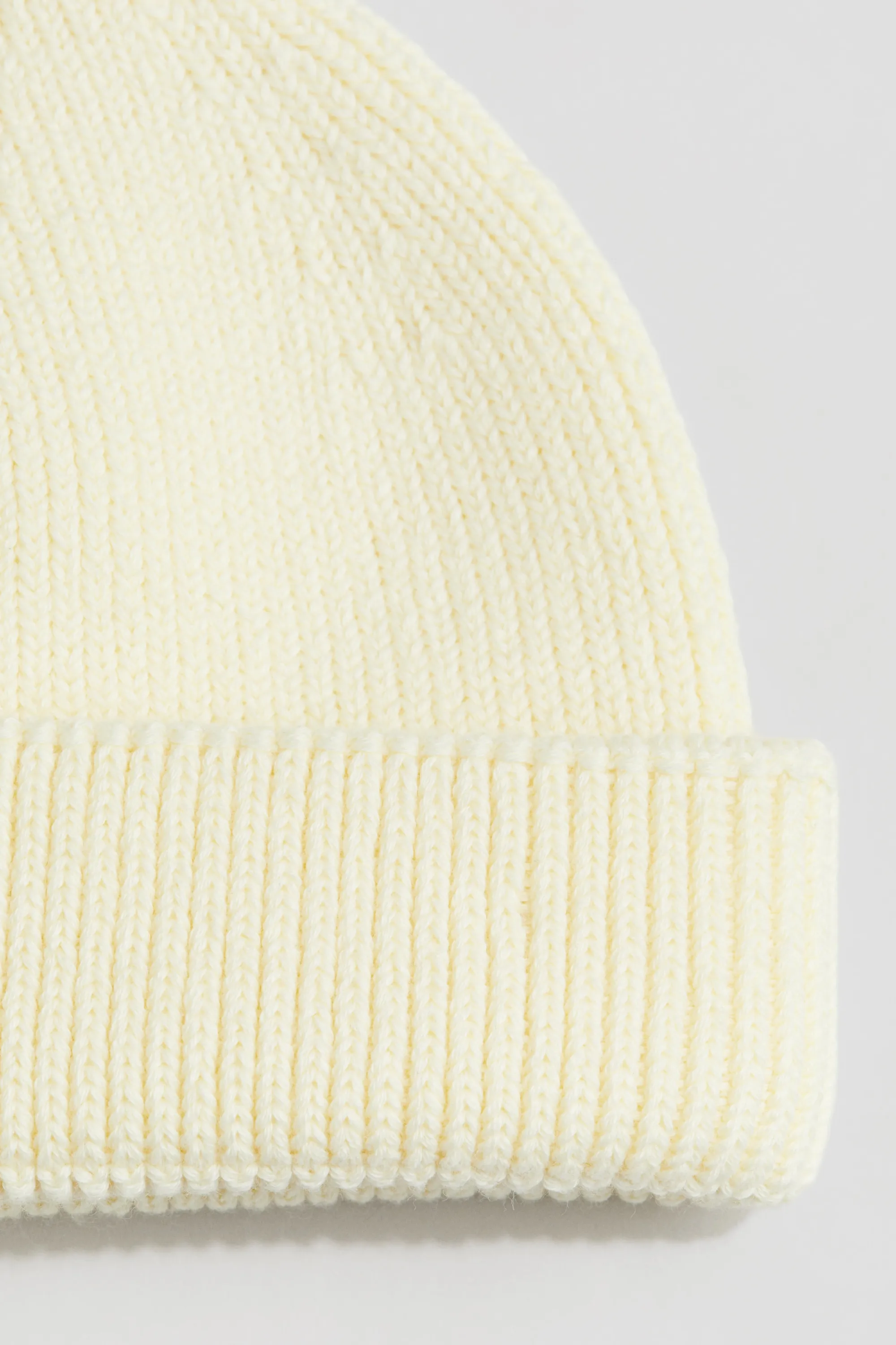 Bonnet en maille côtelée - Jaune clair