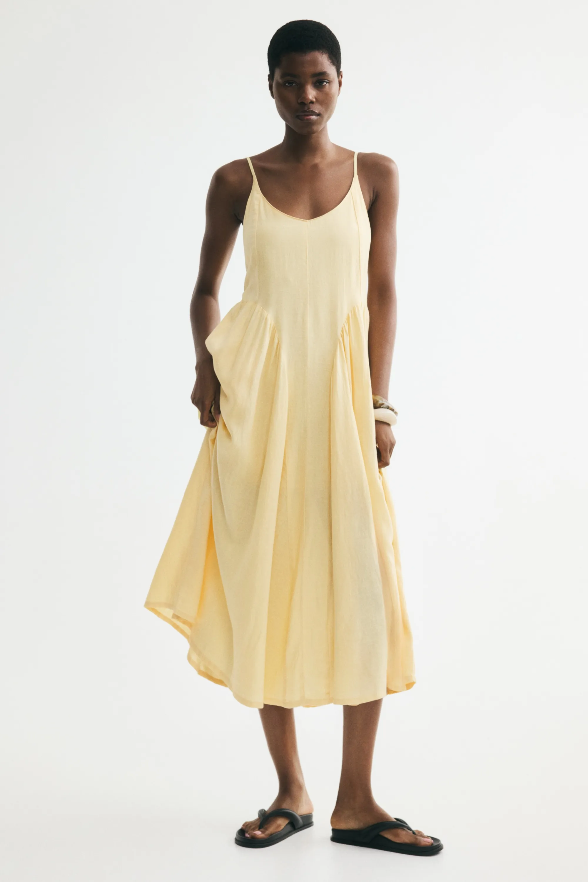 Robe à bretelles fines en lin mélangé - Jaune