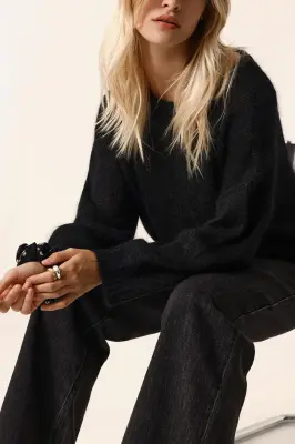 Pull Bulon Noir — photo 3