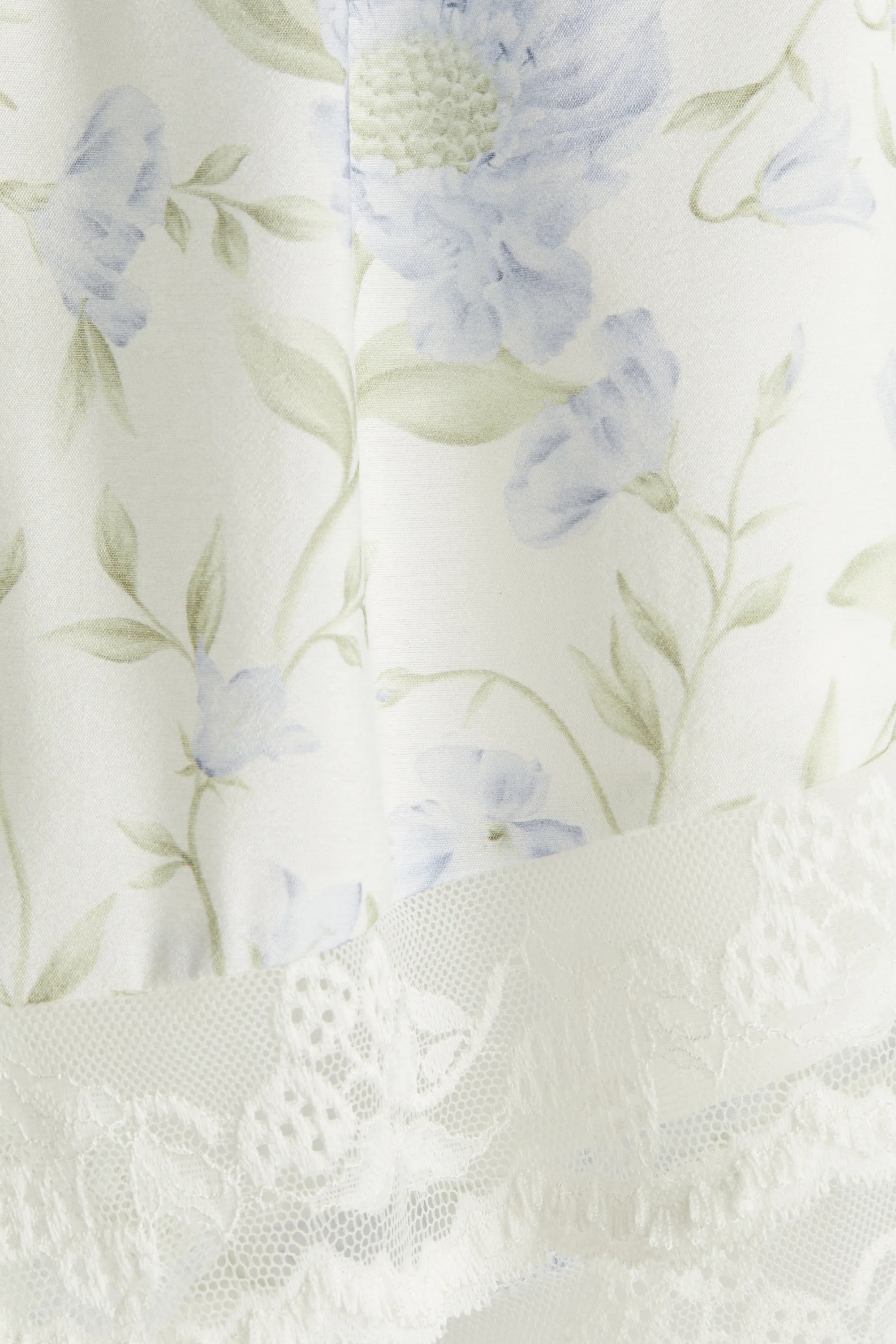 Short à taille élastique Ultra High avec dentelle - Blanc/fleuri