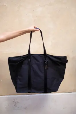 Amiacalva – TOTE(M) F032(M) – BLACK