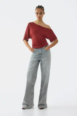 Top asymétrique - Rouge — photo 1