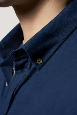 La chemise en flanelle - Bleu foncé — photo 2