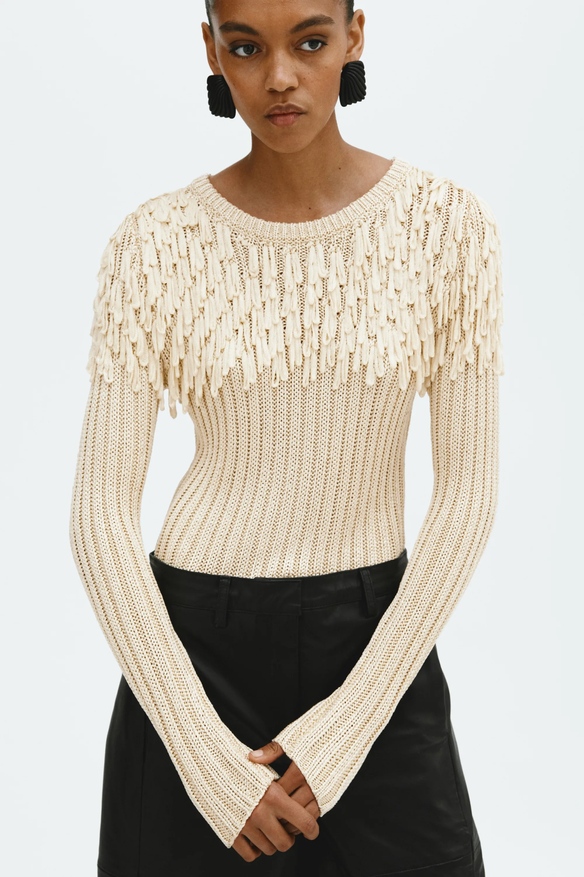 Top frangé en maille côtelée - Beige clair