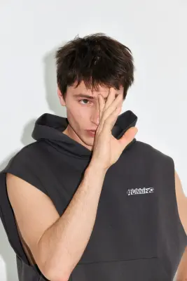 Hoodie de sport sans manches DryMove™ - Gris foncé/Running — photo 1