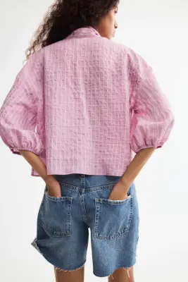 Blouse froissée avec col à nouer - Rose ancien/rayé — photo 4
