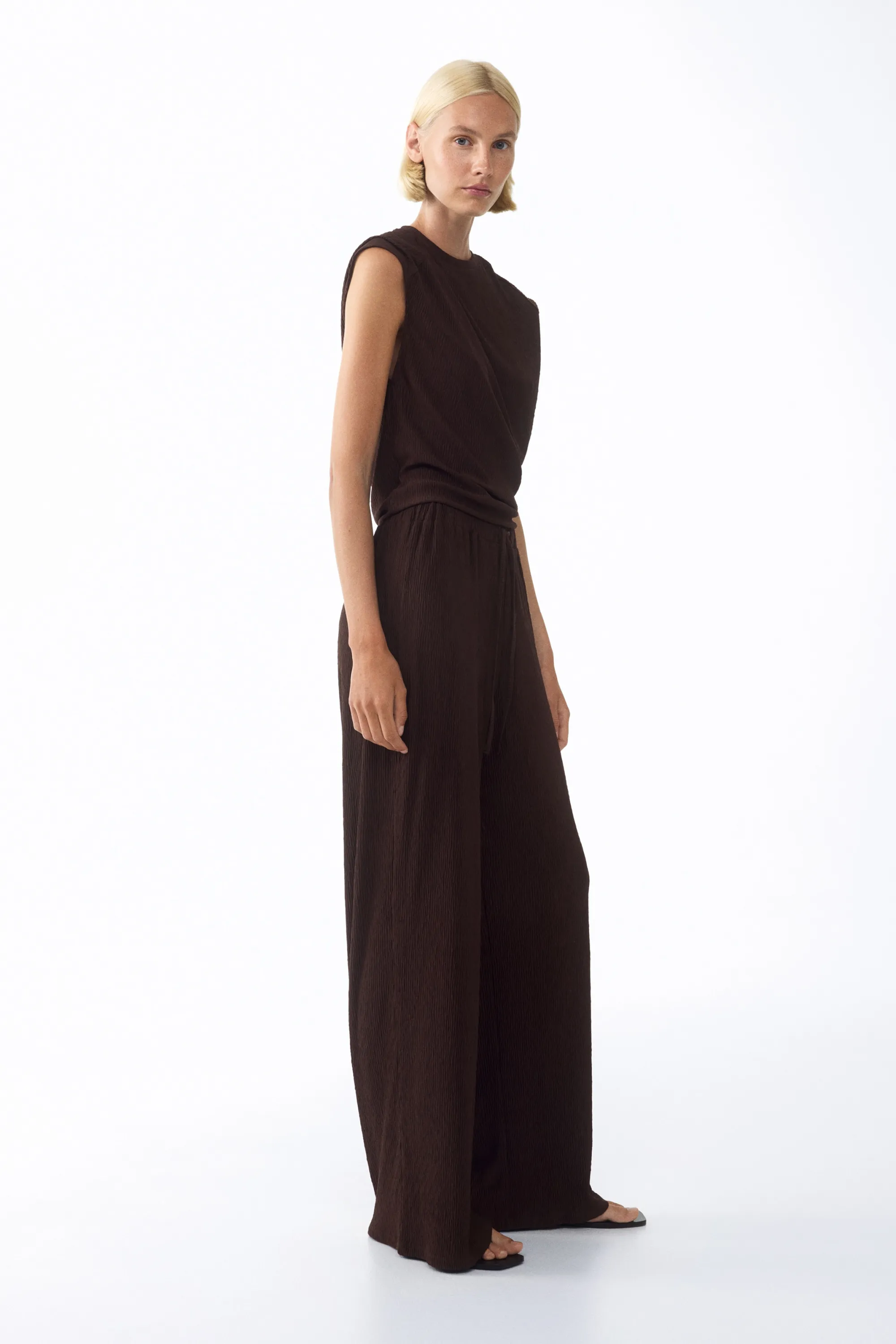 Pantalon froissé avec cordons de serrage - Marron foncé