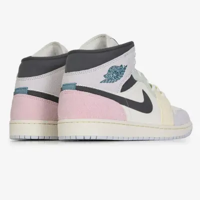 AIR JORDAN 1 MID — photo 4