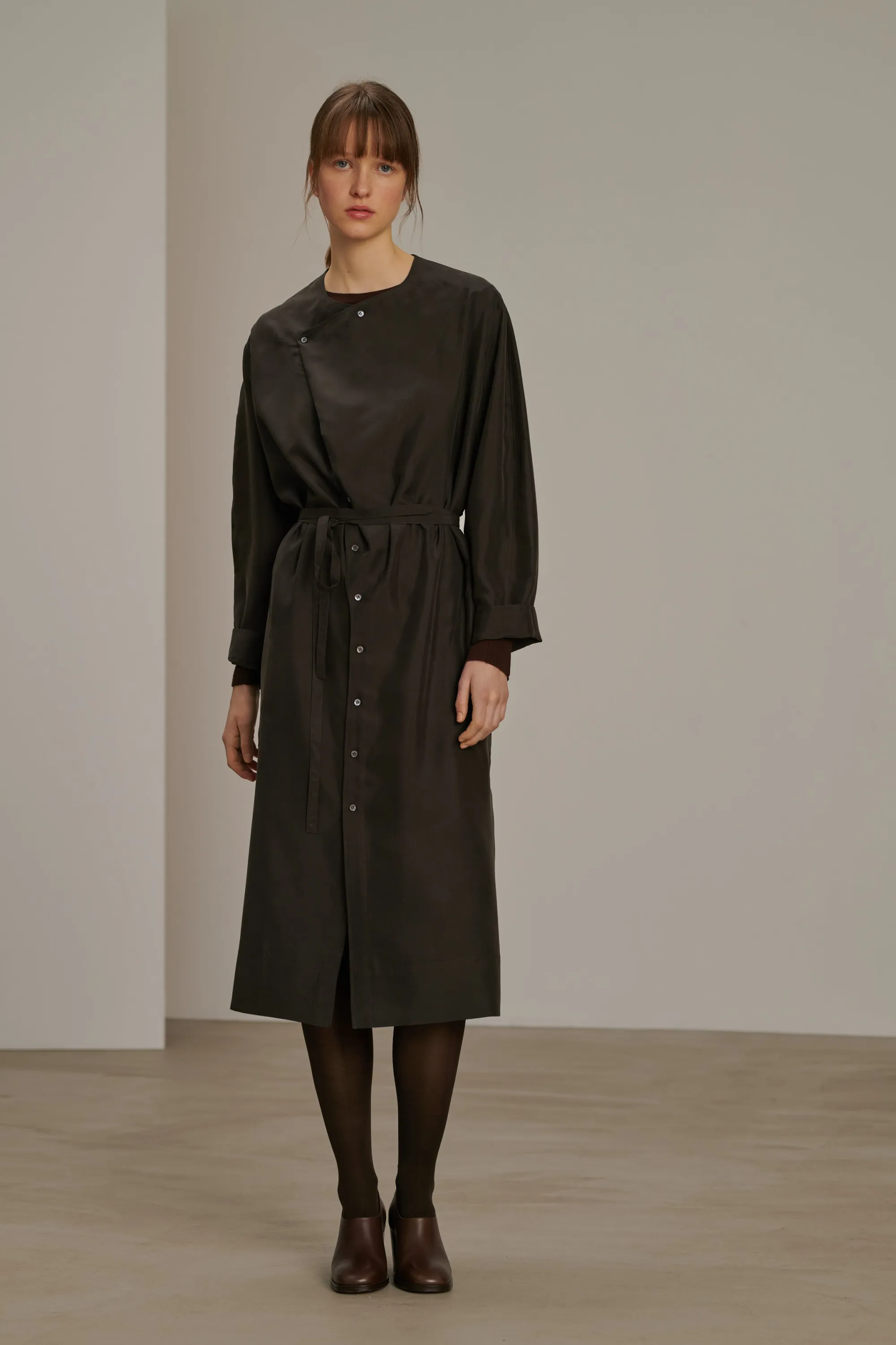 ROBE CASSANDRE CHARBON