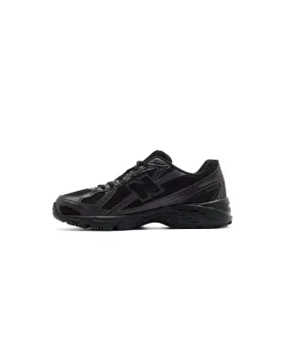740v2 Black Cement — photo 3