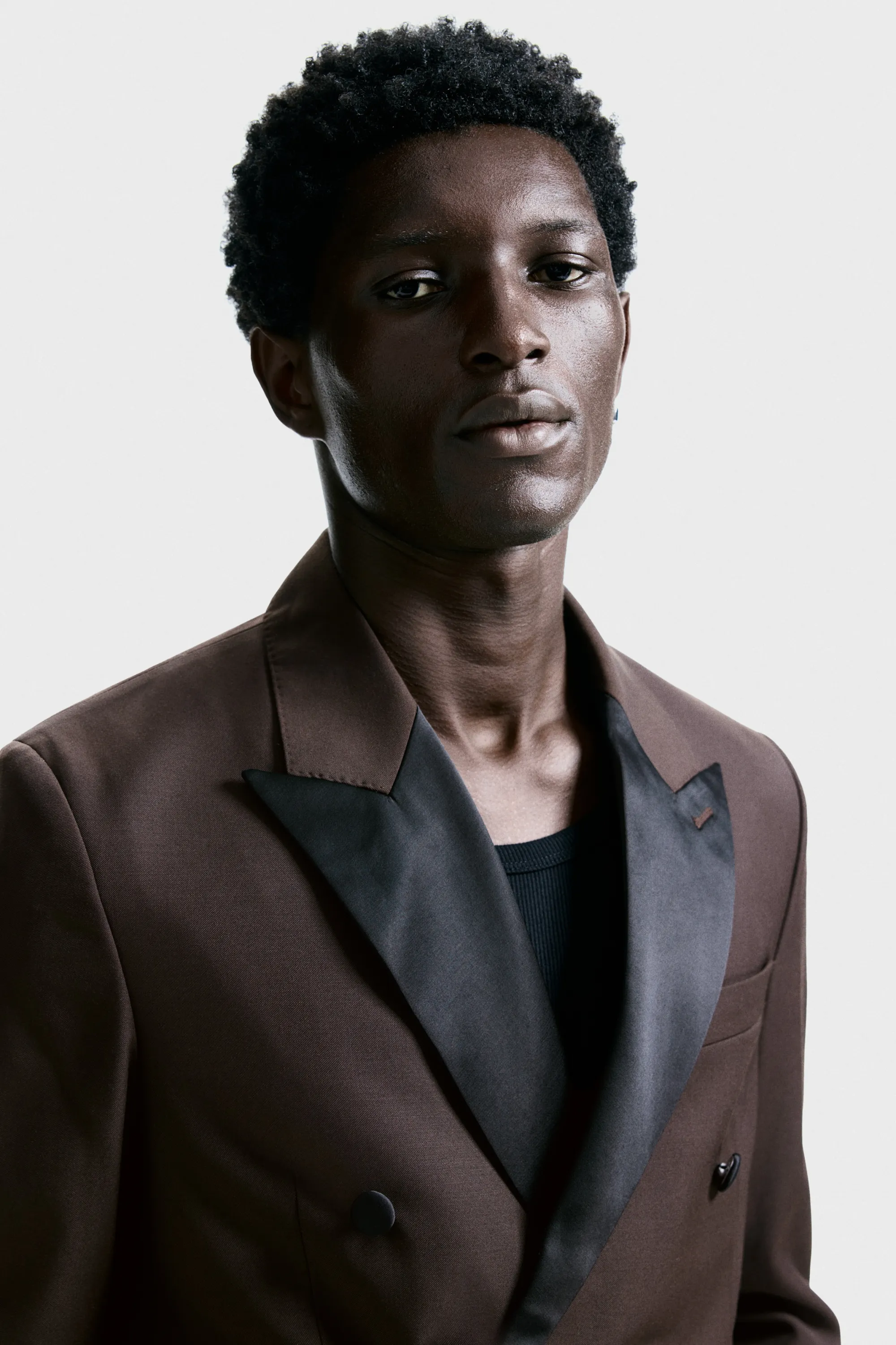Veste de smoking Regular Fit en laine mélangée - Marron foncé
