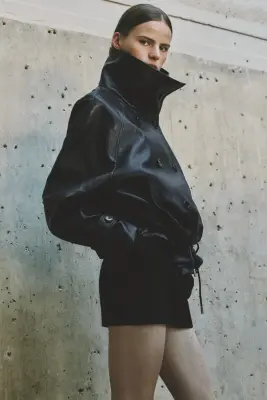 Veste à col entonnoir en tissu enduit - Noir — photo 3