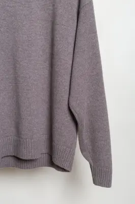 Arpenteur – SOURCE ROUND COLLAR SWEATER – GREIGE — photo 3