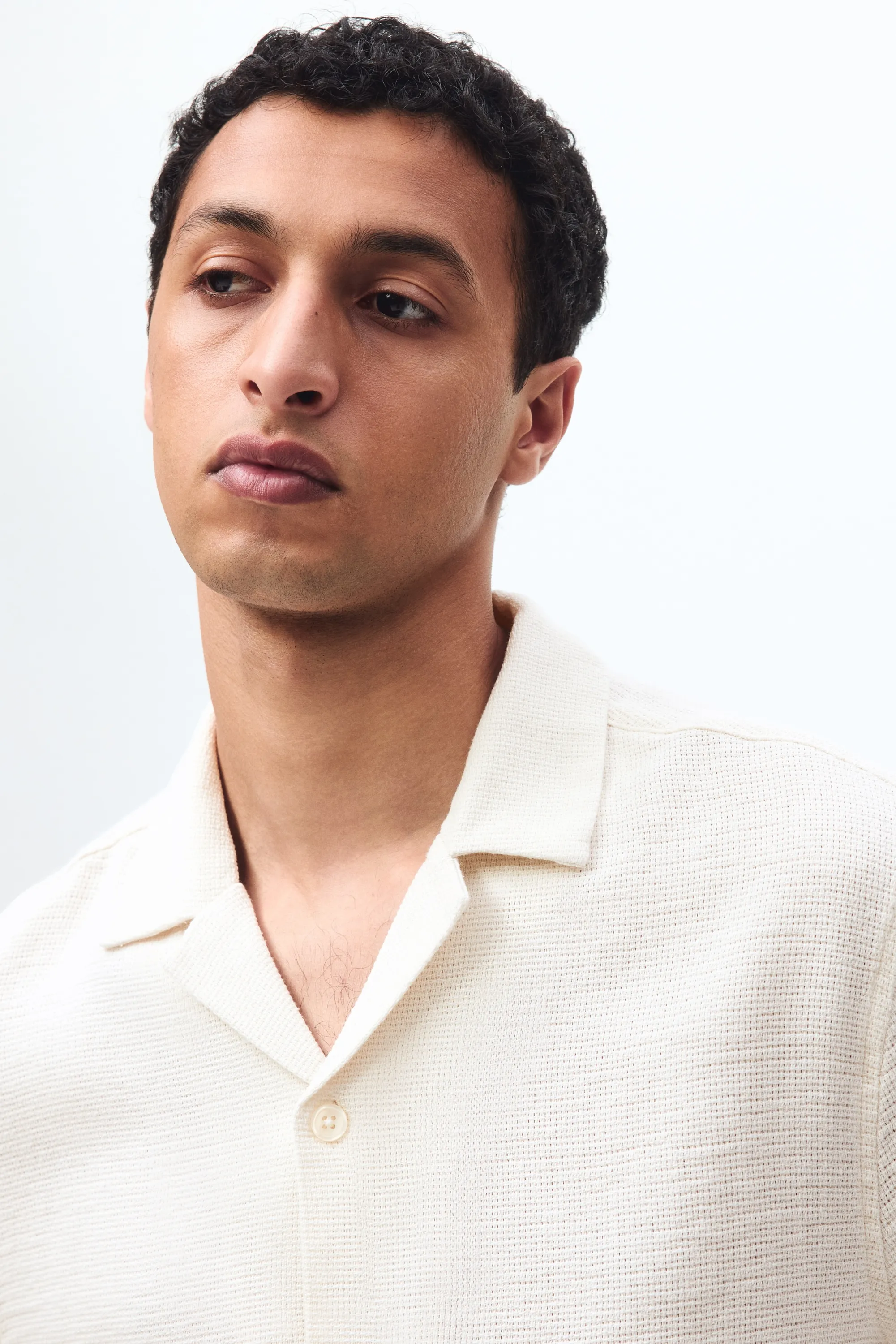 Chemise Regular Fit avec col cubain - Crème