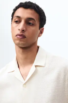 Chemise Regular Fit avec col cubain - Crème — photo 1