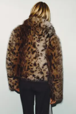 Veste duveteuse avec col entonnoir - Beige clair/imprimé léopard — photo 3