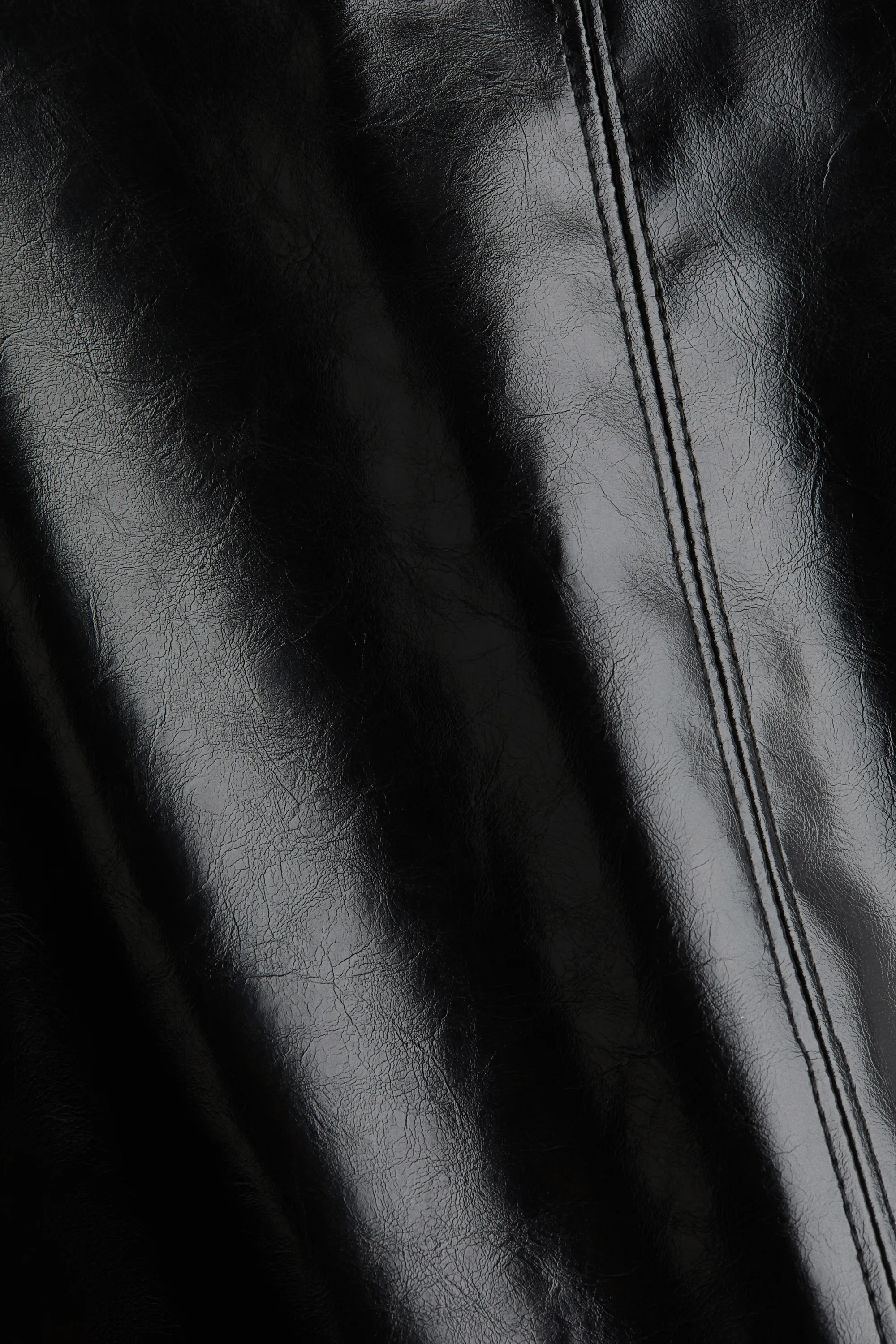 Jupe corolle en tissu enduit - Noir