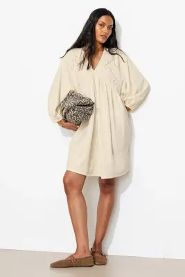 Robe courte brodée Femme — photo 2