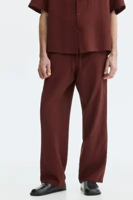 Pantalon texturé Relaxed Fit - Bordeaux — photo 2