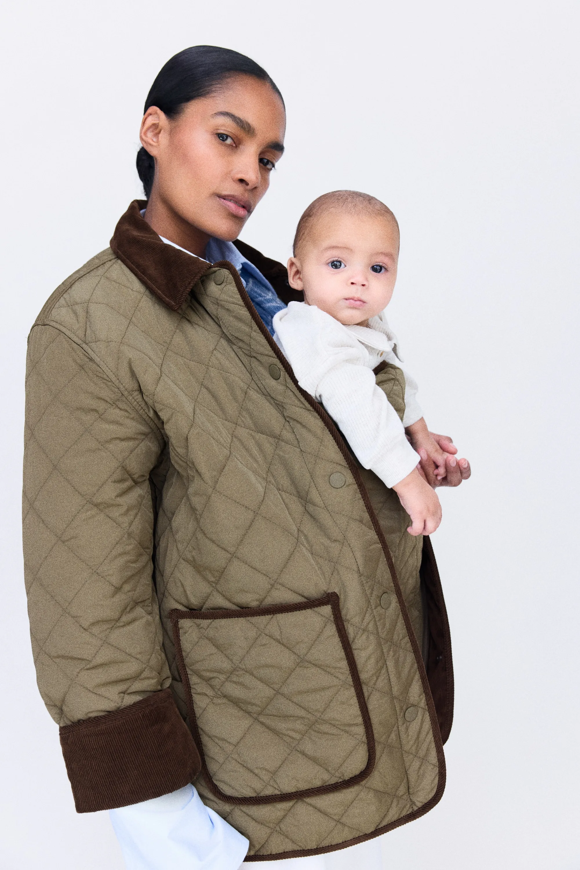 MAMA Veste de portage matelassée Before & After - Vert kaki foncé/marron foncé