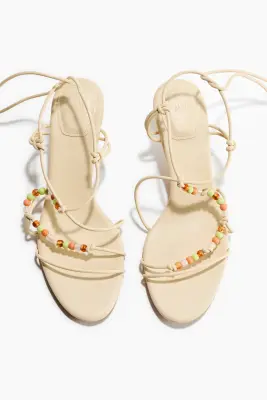 Sandales à brides fines avec talon kitten heel - Jaune pâle — photo 1