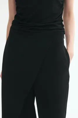 Pantalon en twill avec détail croisé - Noir — photo 3