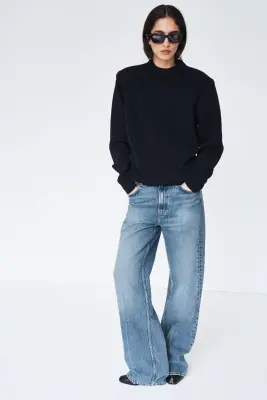 Pull en laine mélangée avec épaulettes - Bleu marine — photo 1