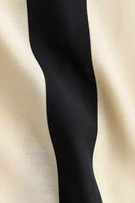 Robe à effet drapé avec bretelles fines - Beige clair/noir — photo 5