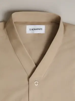 False Collar Shirt in Sand Poplin — photo 4