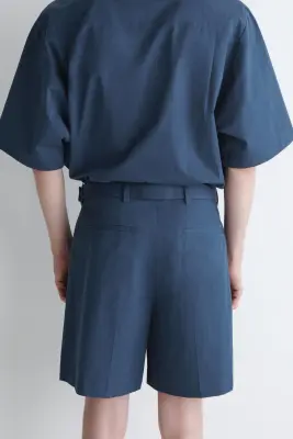 SHORT WORKWEAR CEINTURÉ EN COTON PIMA - BLEU MARINE — photo 3