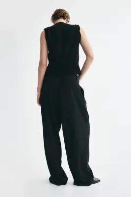 Pantalon à pinces avec jambes larges - Noir — photo 2