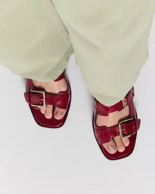 Sandales Flor vernis froissé rouge — photo 2