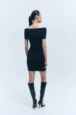 Robe épaules nues en maille fine - Noir — photo 2