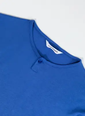 1 Button T-Shirt in Royal Blue Eucalyptus & Cotton — photo 3