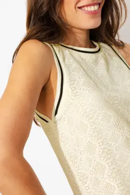 Robe courte en dentelle — photo 5