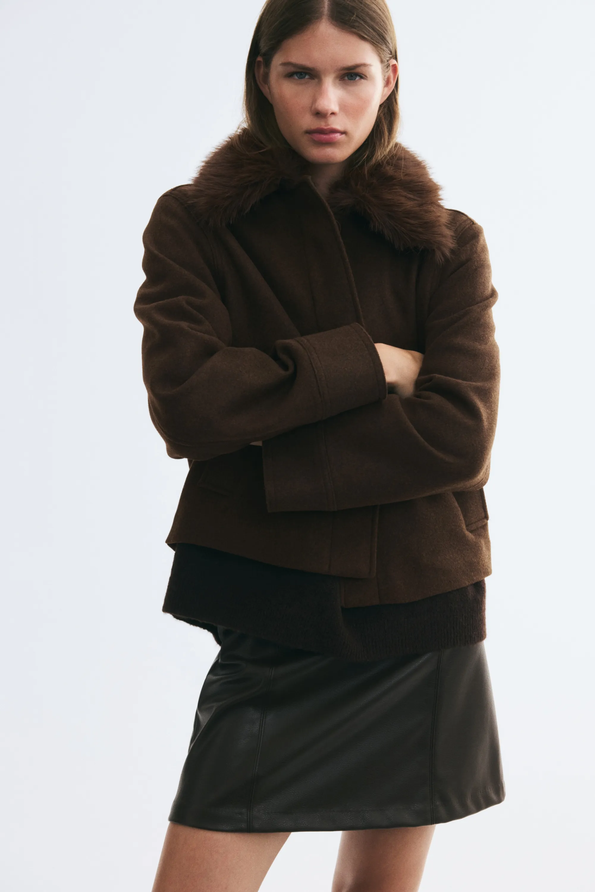 Veste avec col duveteux - Marron foncé