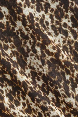 Robe en mousseline avec écharpe - Marron foncé/motif — photo 5