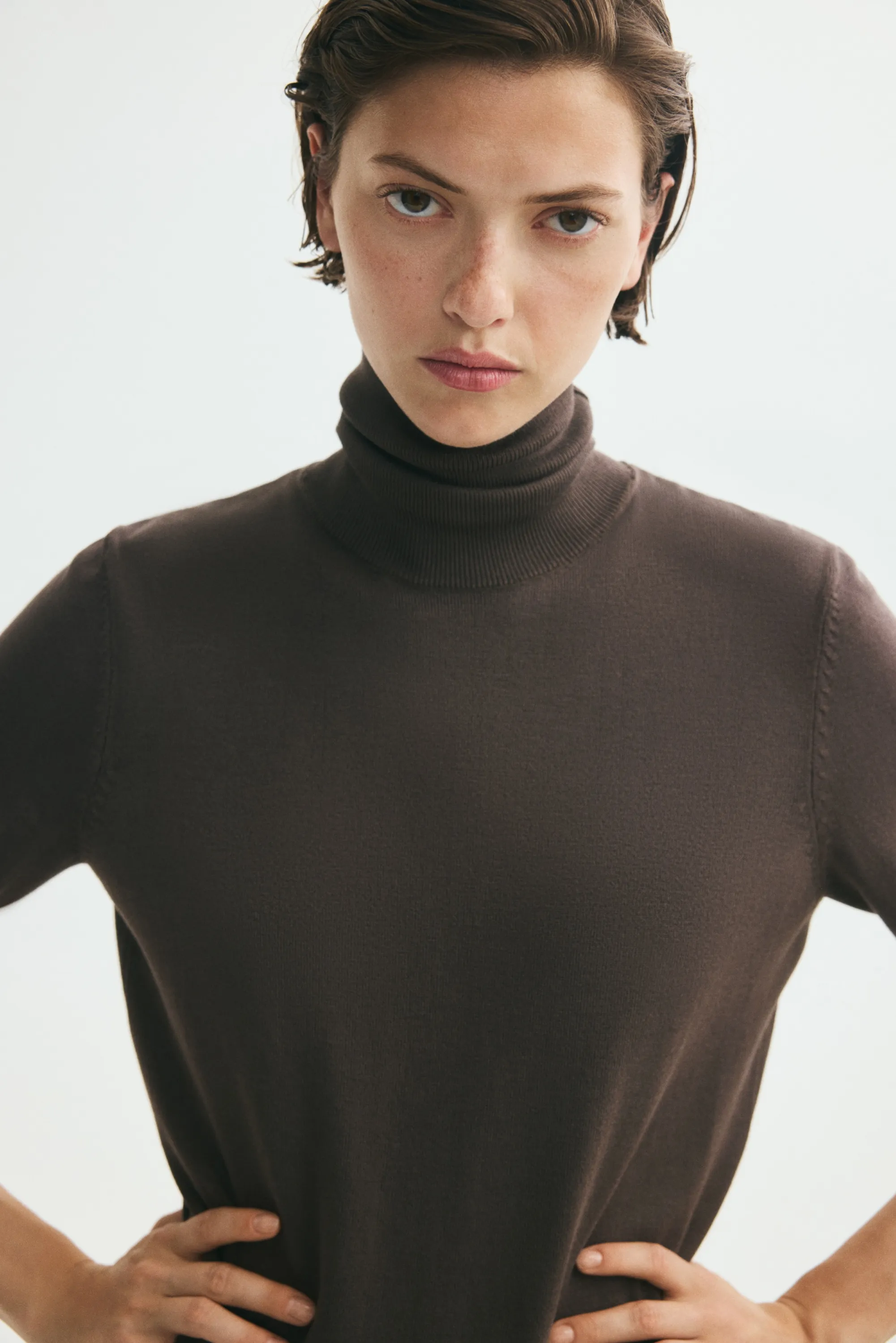 Top col roulé en maille fine - Taupe foncé