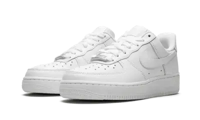 Nike Air Force 1 Low 07 Triple White — photo 2