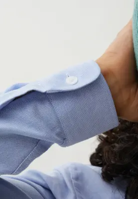 La chemise oxford - Bleu ciel — photo 4