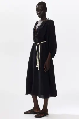 Robe oversize avec ceinture à nouer - Noir — photo 3