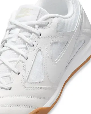 Gato White — photo 4