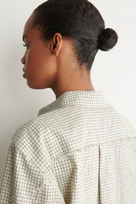 CHEMISE À CARREAUX ET BORDURE FRANGÉE EN LIN-COTON - BEIGE / CARREAUX — photo 3