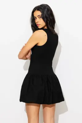 Robe boule courte et unie — photo 4