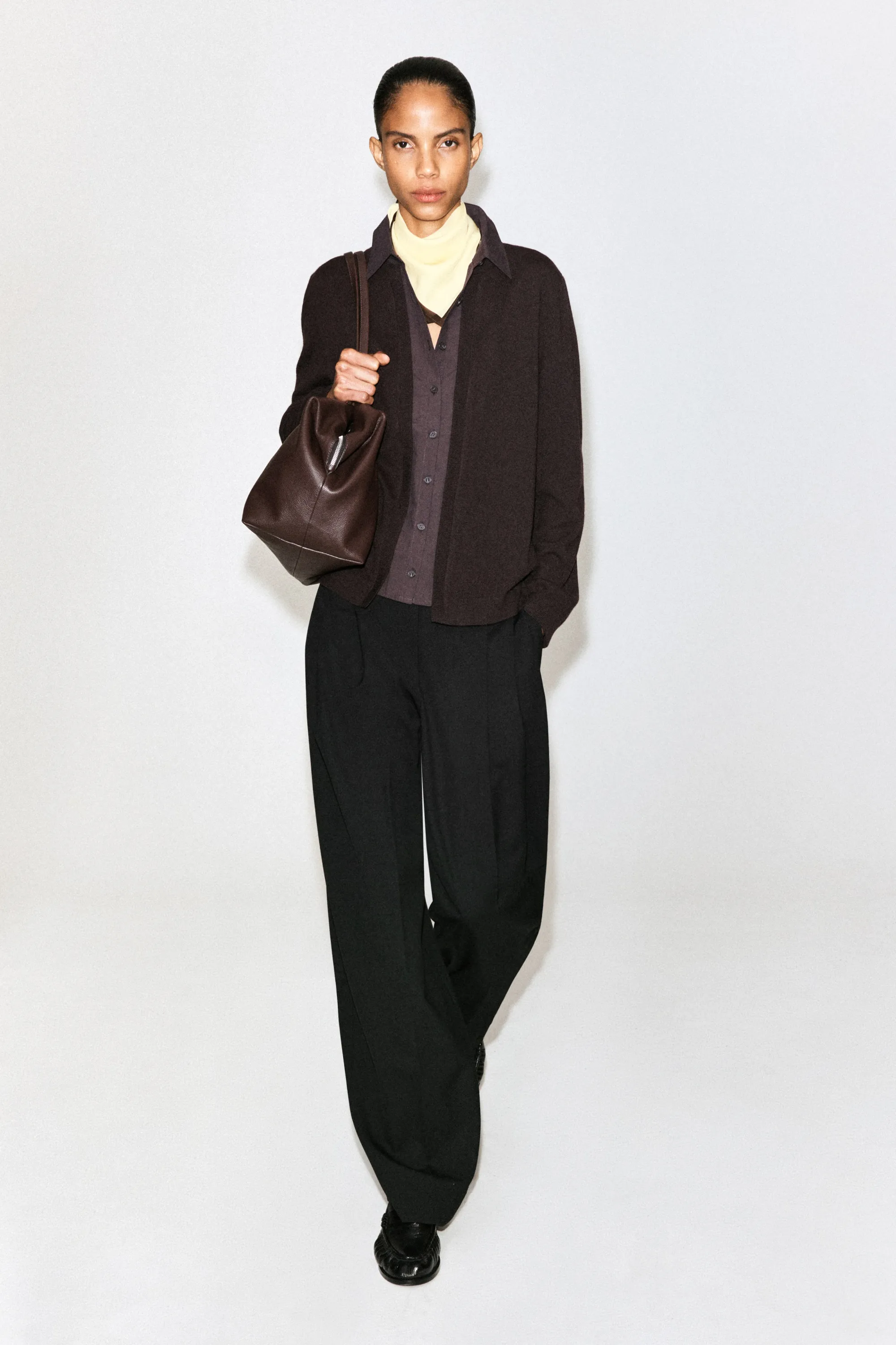 CARDIGAN EN LAINE MÉRINOS À FINITION CHEMISE - BRUN