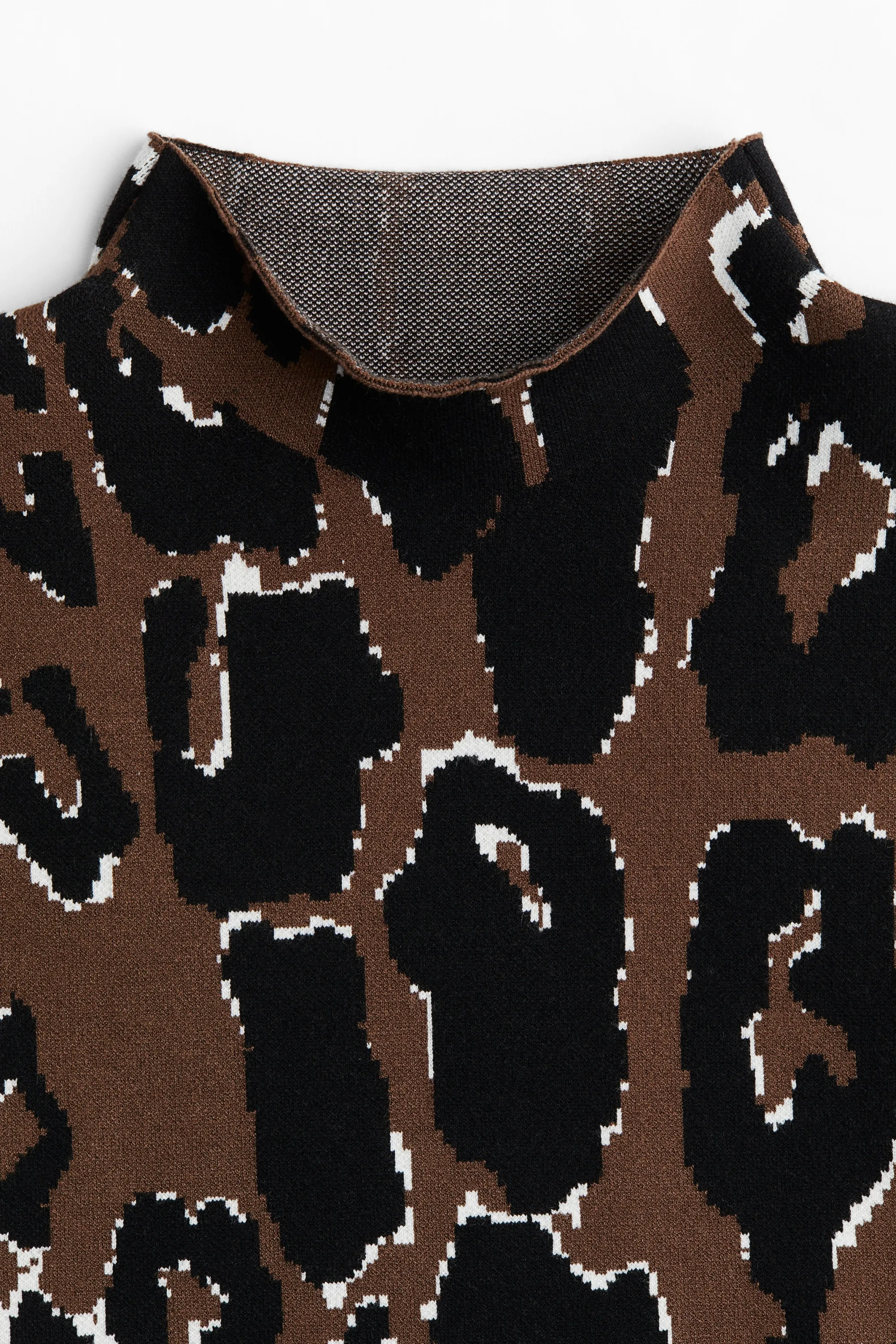 Pull en maille jacquard avec col cheminée - Marron/imprimé léopard
