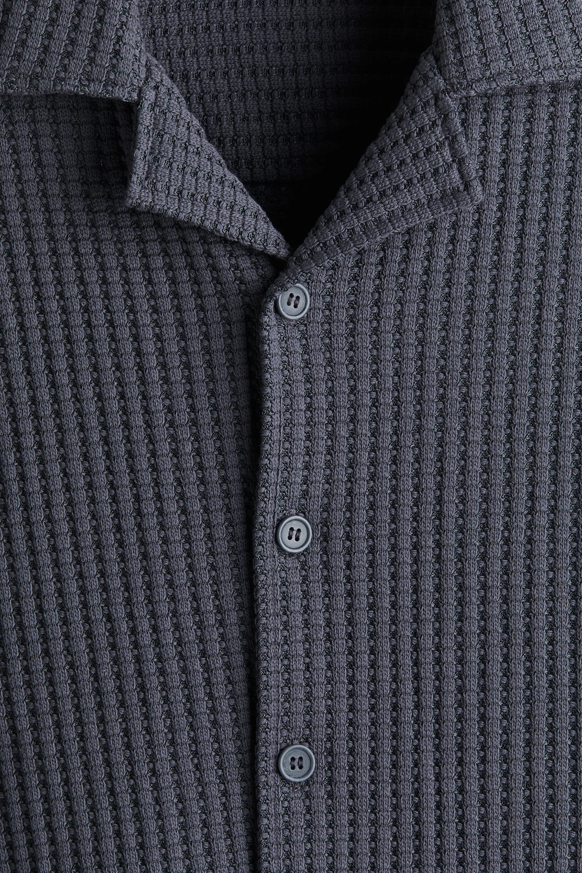 Chemise gaufrée Loose Fit avec col cubain - Bleu marine