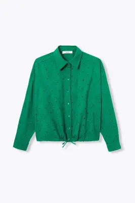 Chemise en broderie anglaise