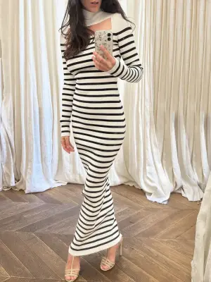 Robe longue marinière en maille rayé noir et blanc Prix boutique €950 Taille XS — photo 2